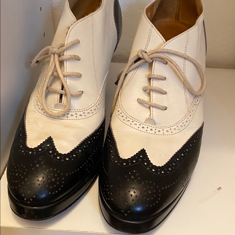 Ralph Lauren vintage spectator pumps